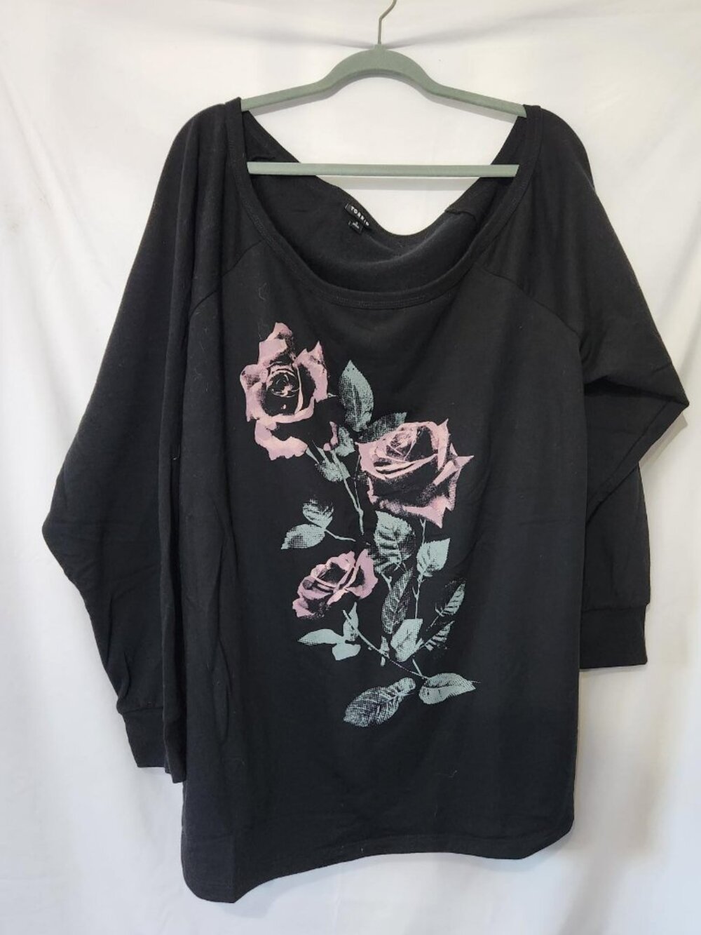 Torrid Roses Off Shoulder Super Soft Fleece Pullover Size 3